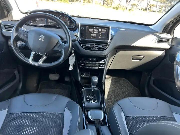 Peugeot 2008 PureTech Turbo 110 EAT6 S&S Allure