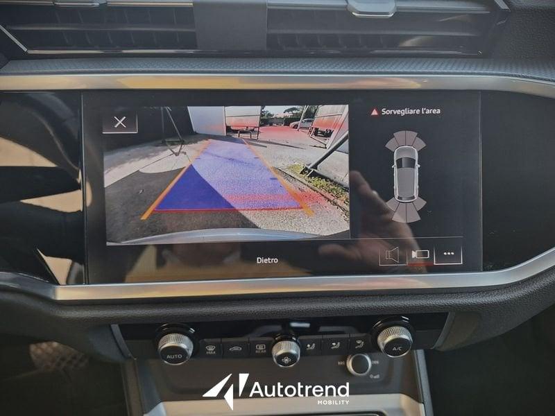 Audi Q3 35 TDI 150 CV Quattro Automatica S tronic Business Advanced