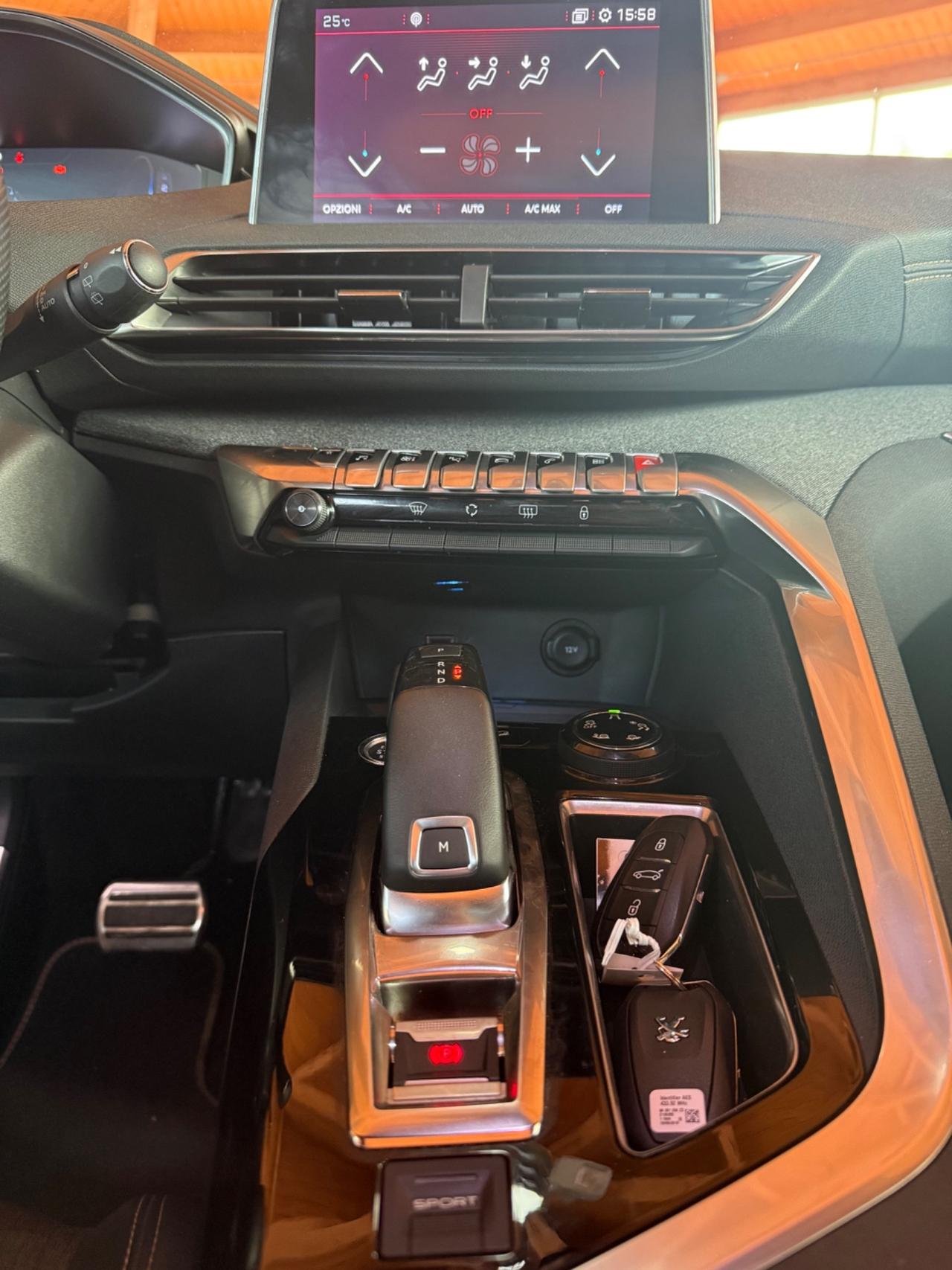 Peugeot 3008 1.5 Diesel - Neopatentati - Automatico