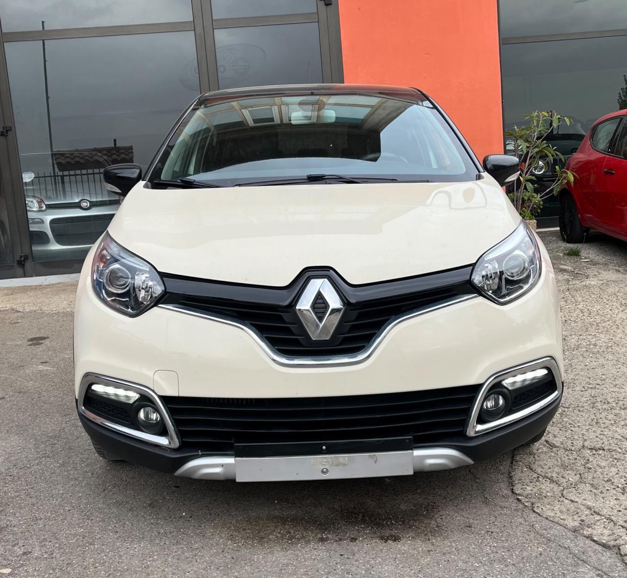 Renault Captur dCi90CV Intens-Pelle-GripControl