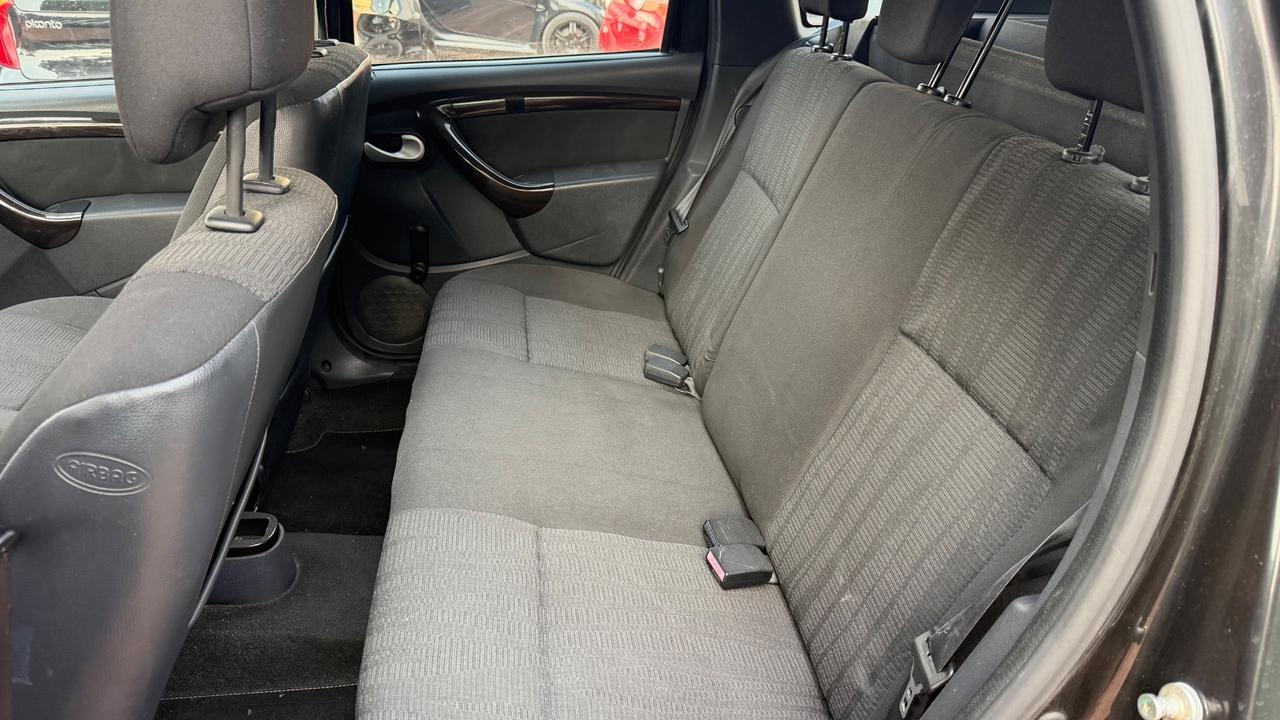 Dacia Duster 1.6 benzina 110CV 4x2 Lauréate