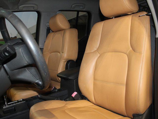 NISSAN Navara 2.5 dCi 4 porte Double Cab LE