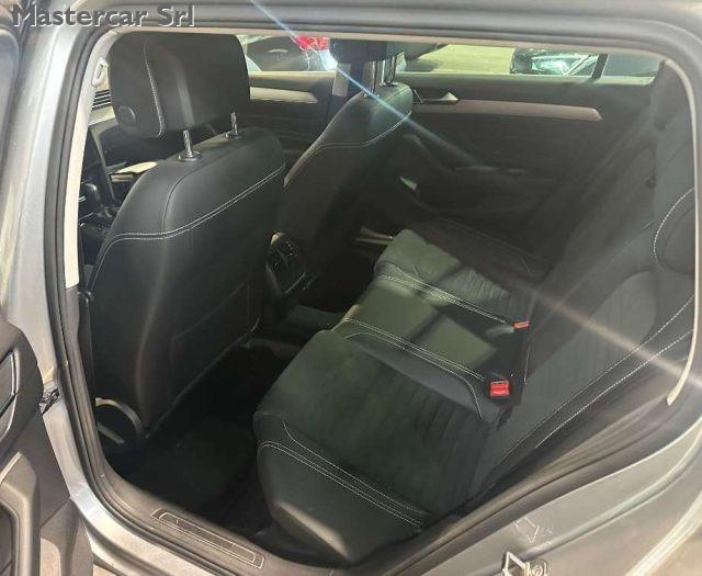 VOLKSWAGEN Passat Variant Variant 2.0 tdi Executive 150cv dsg - GD193EA