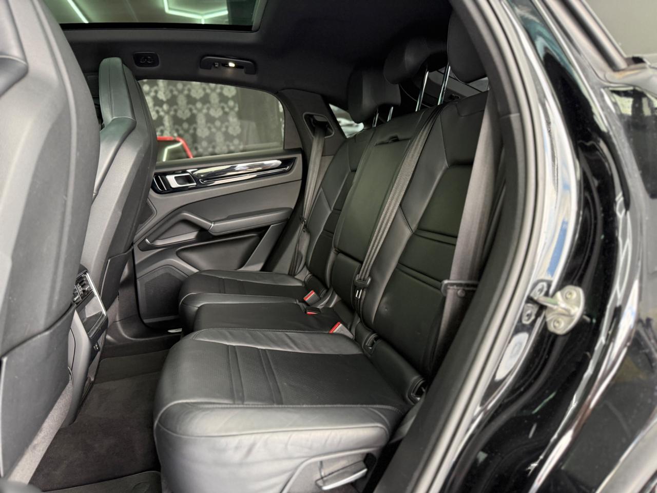 Porsche Cayenne 3.0 V6