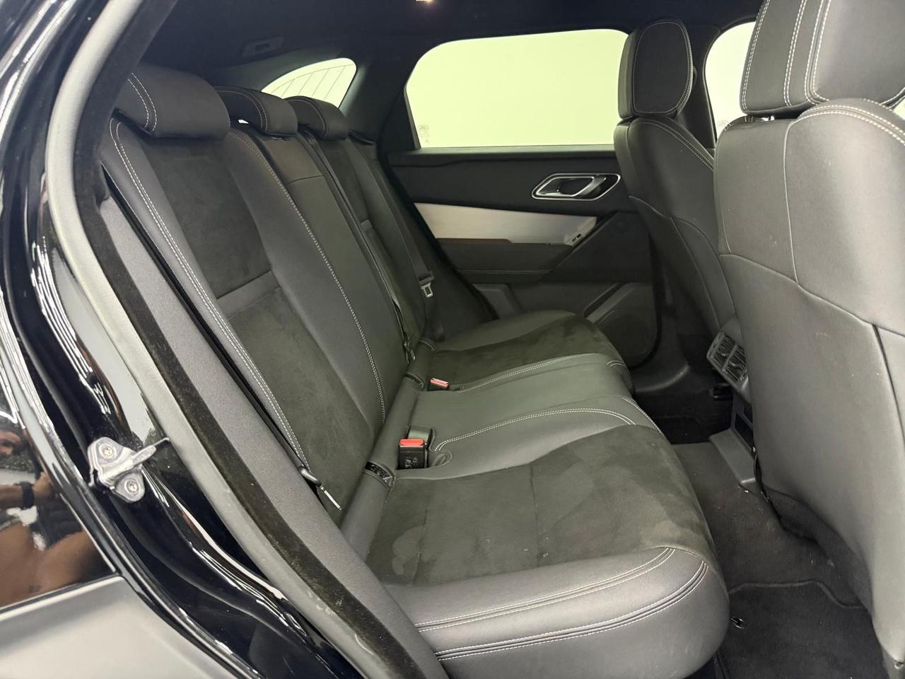 Land Rover Range Velar 2.0D I4 180 CV R-Dynamic