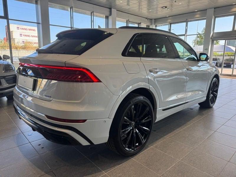Audi Q8 50 TDI MHEV quattro S Line Plus - IVA Esposta