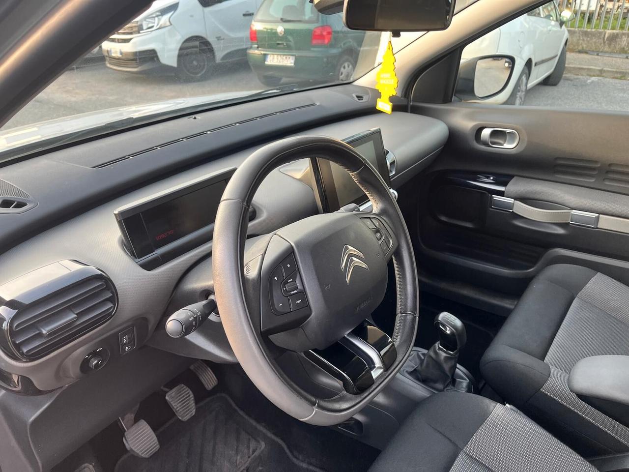 Citroen C4 Cactus BlueHDi 100 Shine