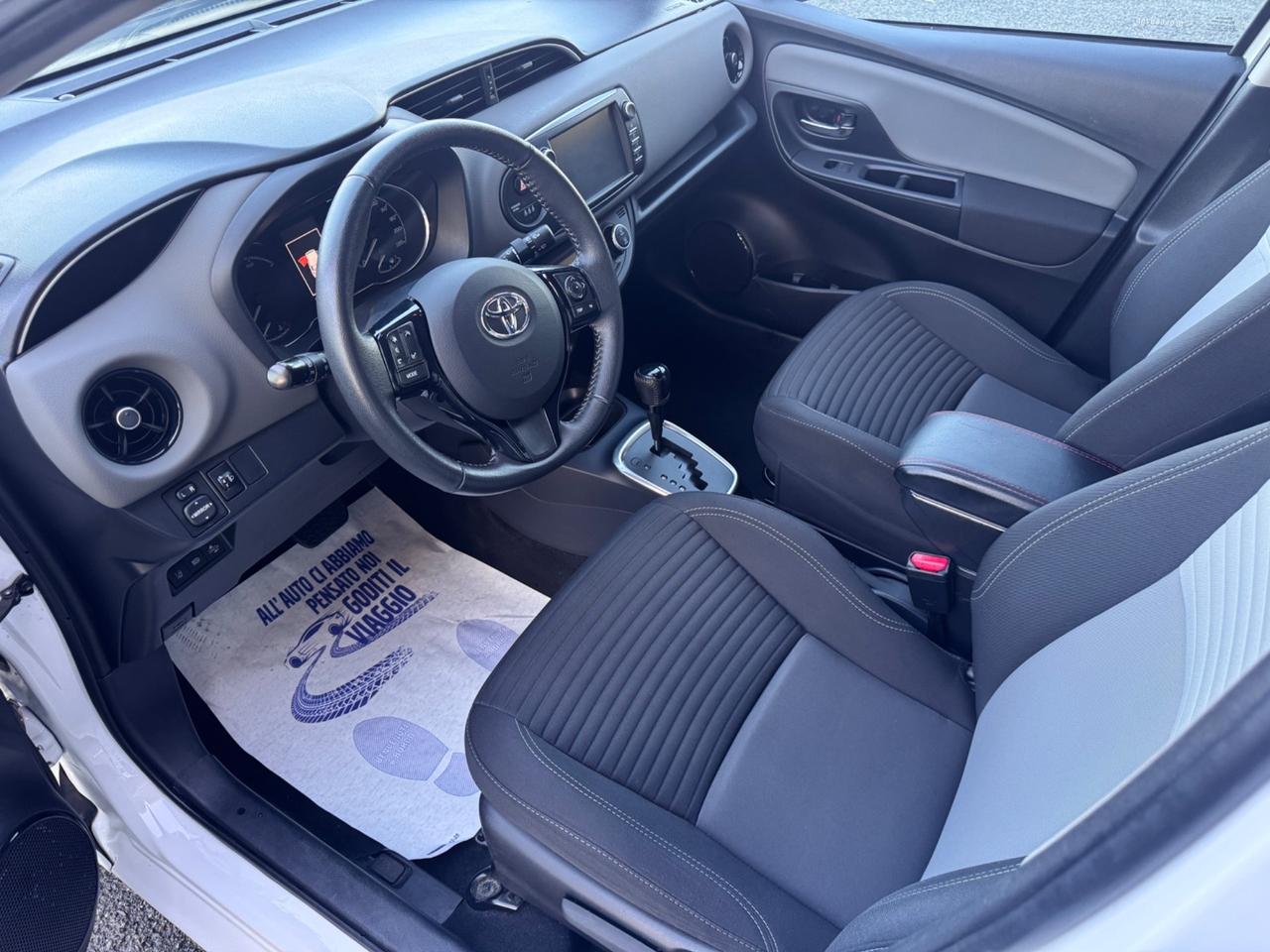 Toyota Yaris 1.5 Hybrid 5 porte Business