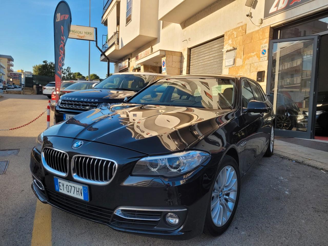 Bmw 525d xDrive Touring Luxury * Navi * Pelle * Garantita 12 Mesi