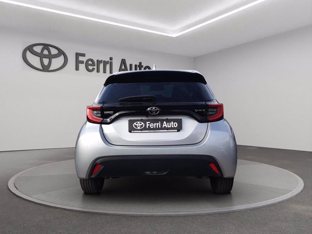 TOYOTA Yaris 1.5h trend del 2024