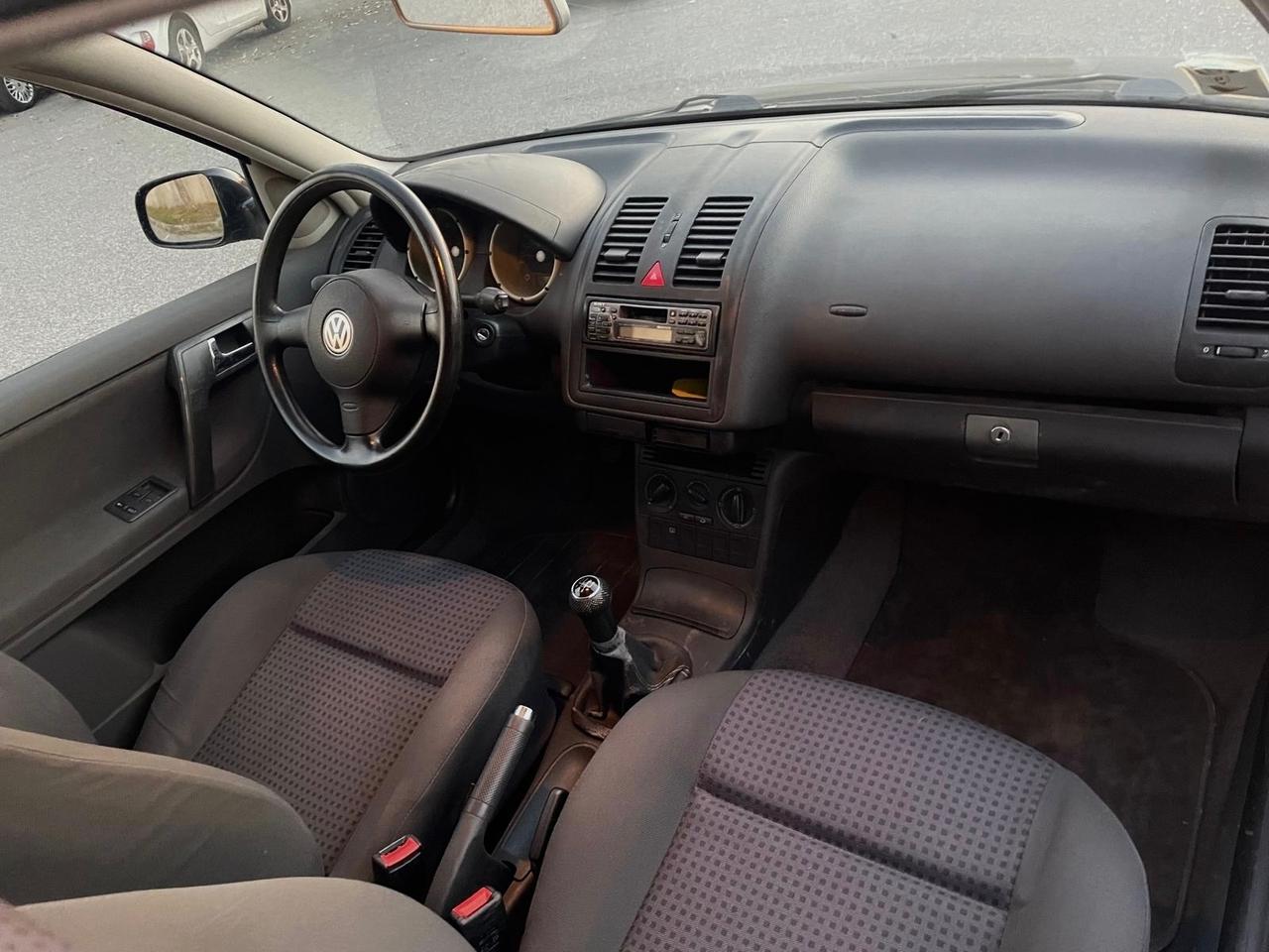 Volkswagen Polo 1.4 cat 3 porte Comfortline per Neopatentati