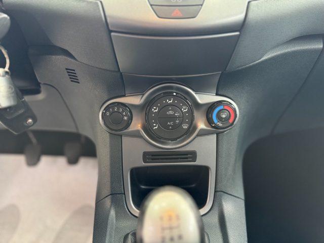 FORD Fiesta 1.4 TDCi 70CV 5 porte Titanium