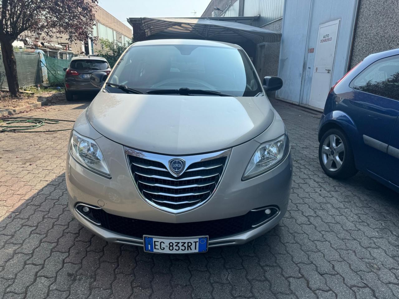 Lancia ypsilon 2011 1.3 multi jet 5 p X neopatentati