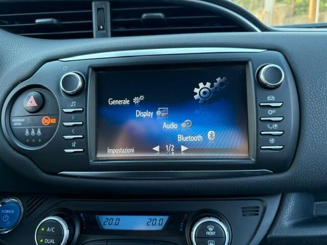 Toyota Yaris 1.5 Hybrid 5 porte Lounge Red/Bronze