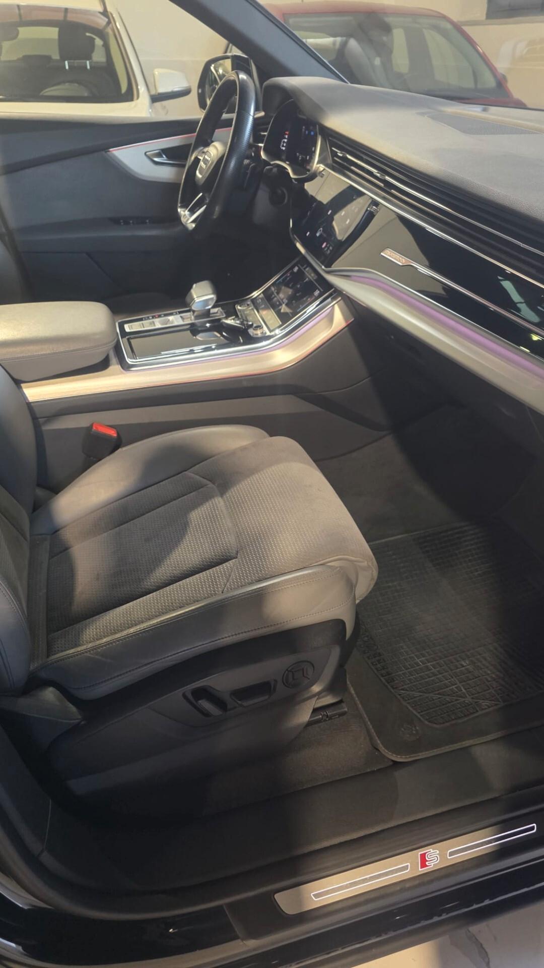 Audi Q8 50 TDI 286 CV quattro tiptronic S-LINE
