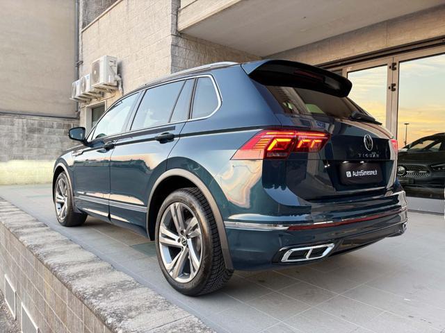 VOLKSWAGEN Tiguan 2.0 TDI 150 CV SCR DSG R-Line LUCI AMBIENTE