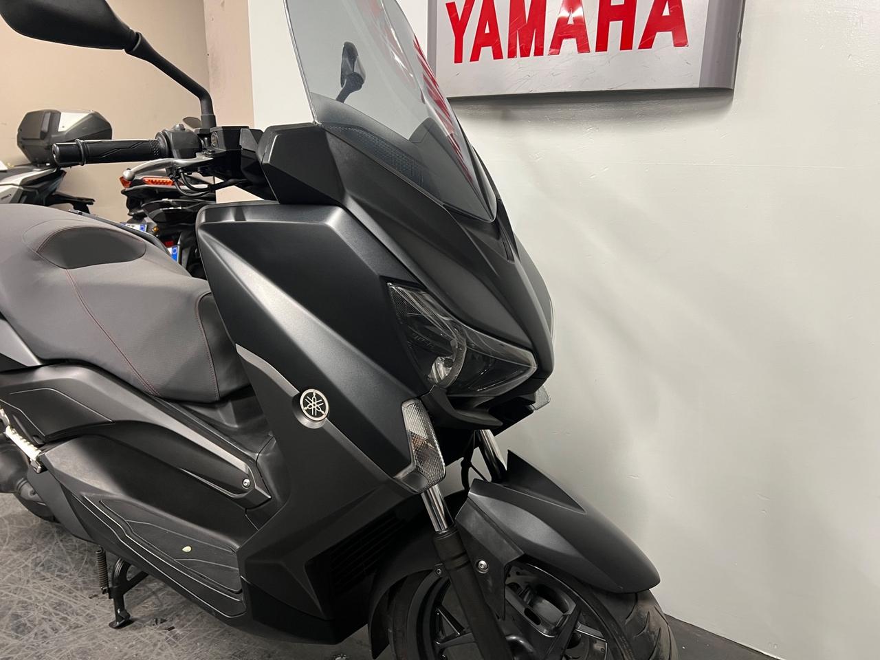 Yamaha X-Max 250