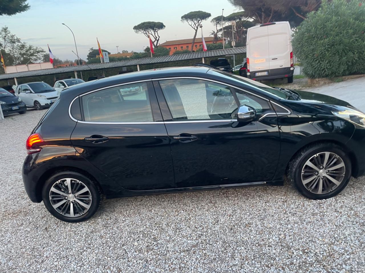 Peugeot 208 BlueHDi 75 5 porte Active