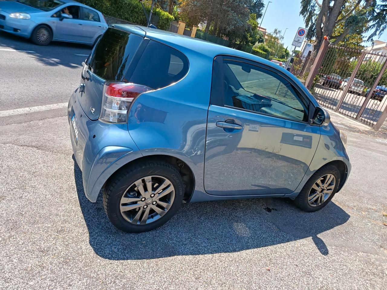 Toyota iQ 1.0 CVT Trend