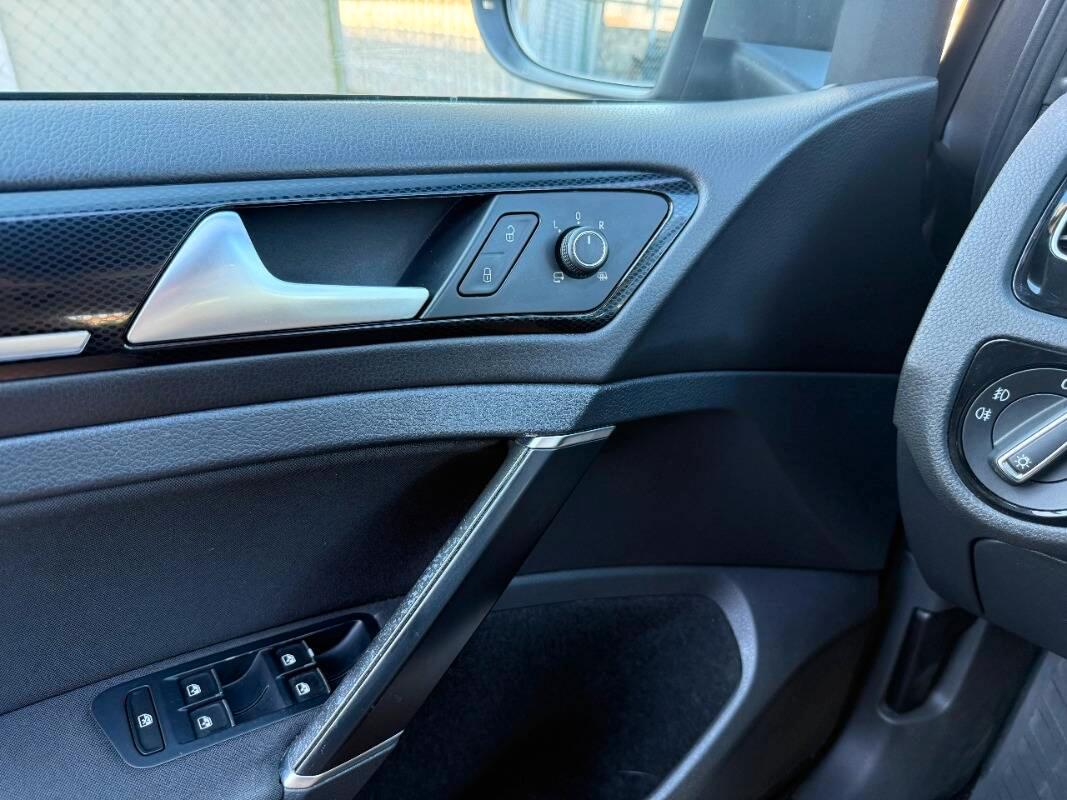 Volkswagen Golf Variant Golf var. 1.4 tgi Highline Executive (business) dsg