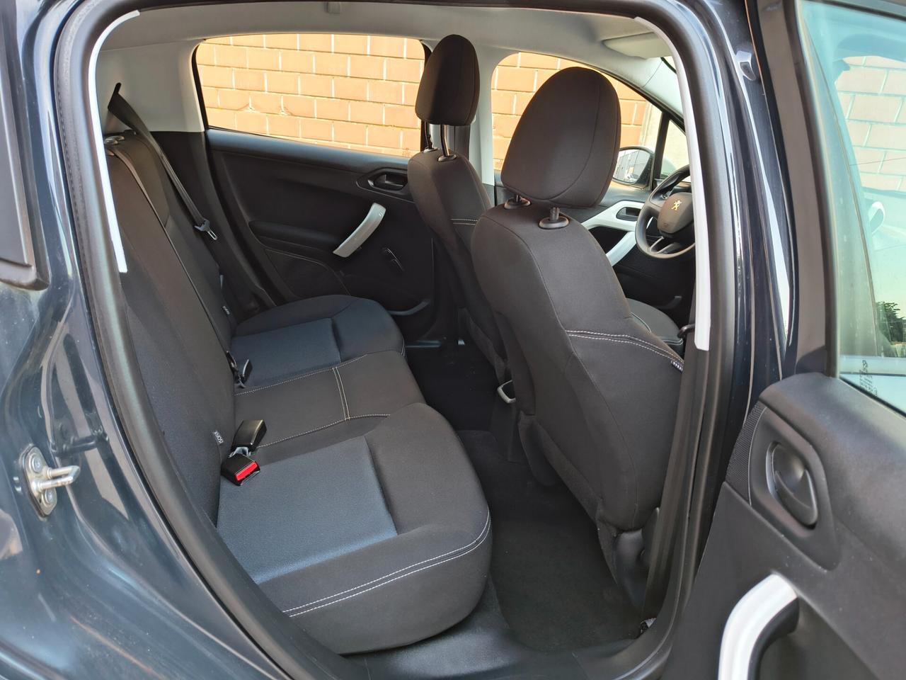 Peugeot 208 1.0 VTi 68 CV 5p. Access