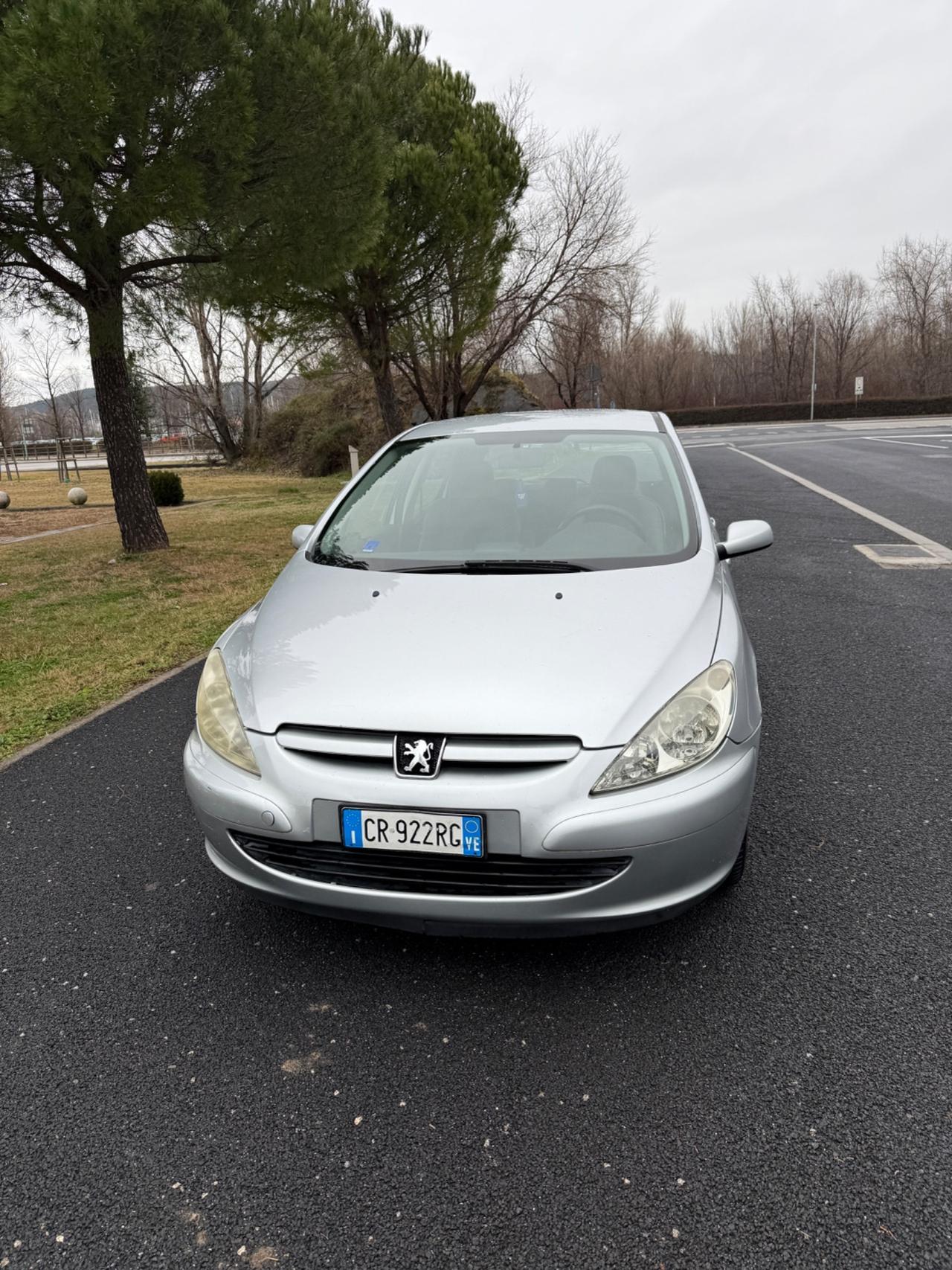 Peugeot 307 1.4 16V 5p. XR Plus