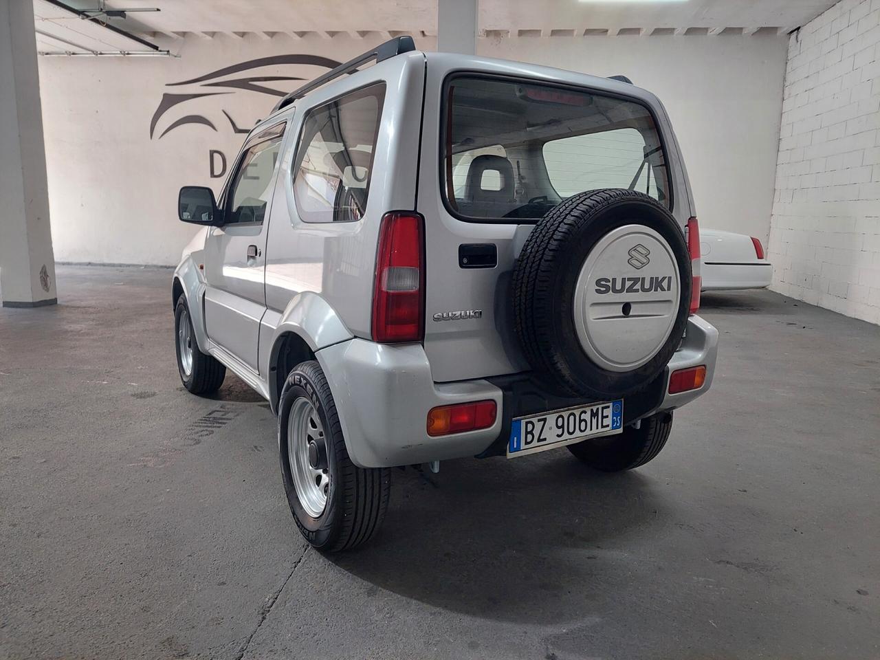 Suzuki Jimny 1.3i 16V cat 4WD JLX