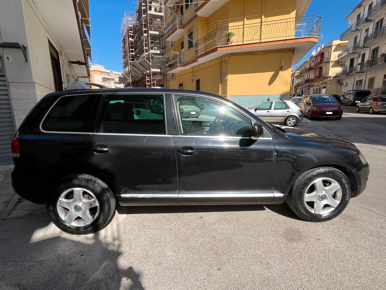 Volkswagen Touareg 2.5 R5 TDI Dpf Tiptronic Executive
