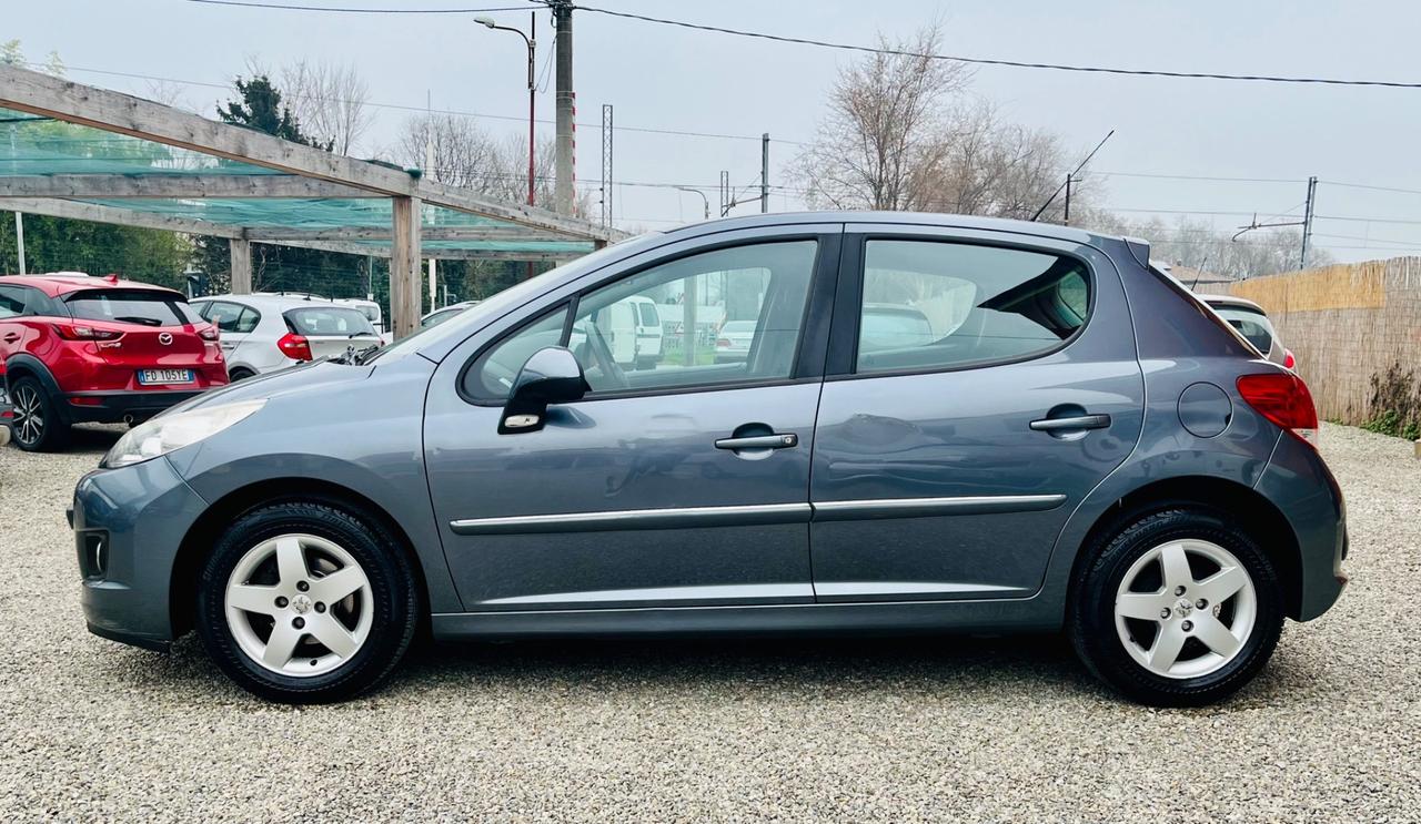 Peugeot 207 1.4 HDi 70CV 5p. Allure