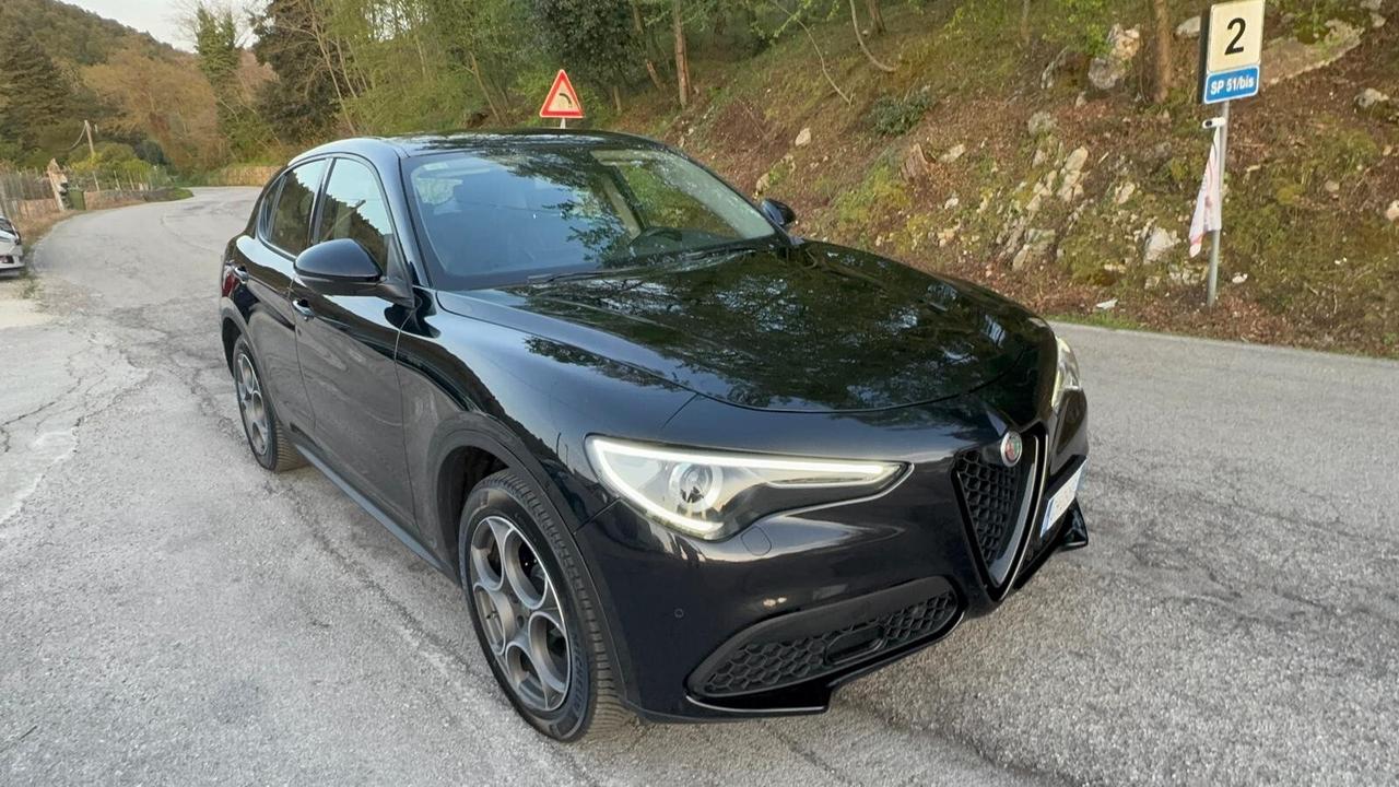 Alfa Romeo Stelvio 2.2 Turbodiesel 190 CV AT8 Q4 Sprint
