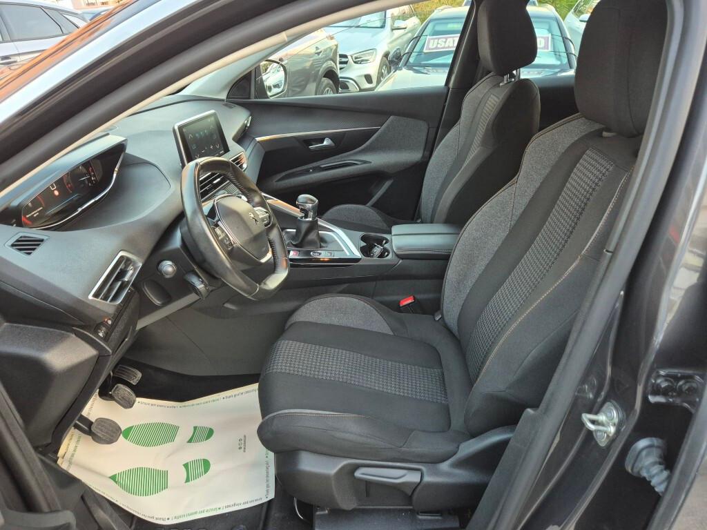 Peugeot NEW 3008 BlueHDi 130CV MANUALE