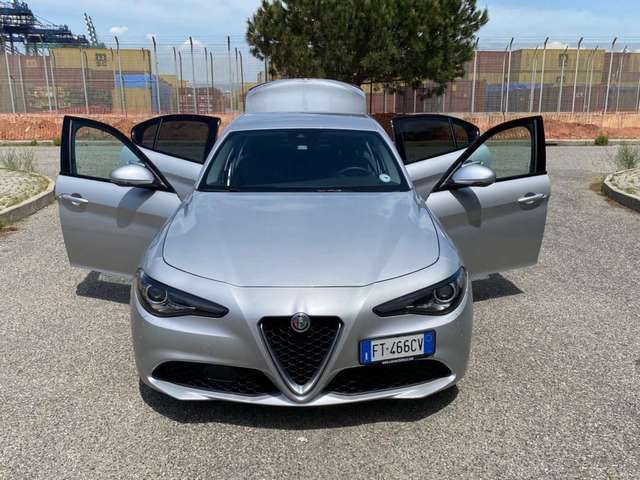 Alfa Romeo Giulia 2.2 Turbodiesel 180 CV VELOCE Automatica