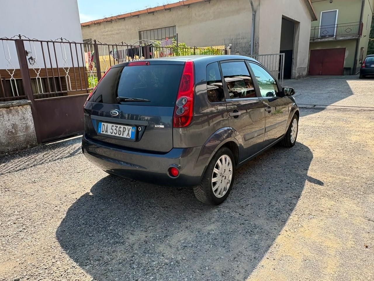Ford Fiesta 1.4 TDCi 5p. Ghia