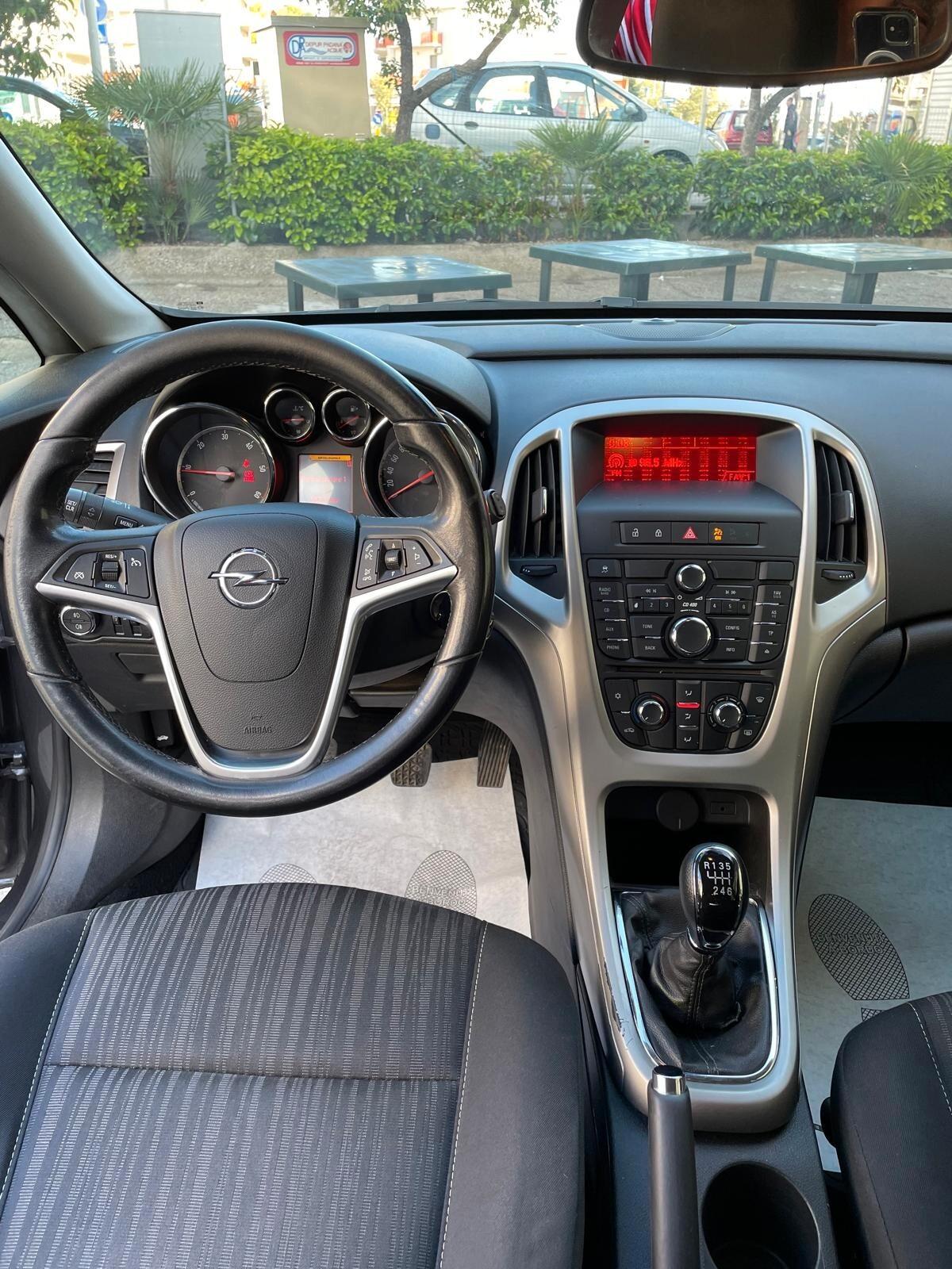 Opel Astra 1.7 CDTI 110CV Sports Tourer Cosmo