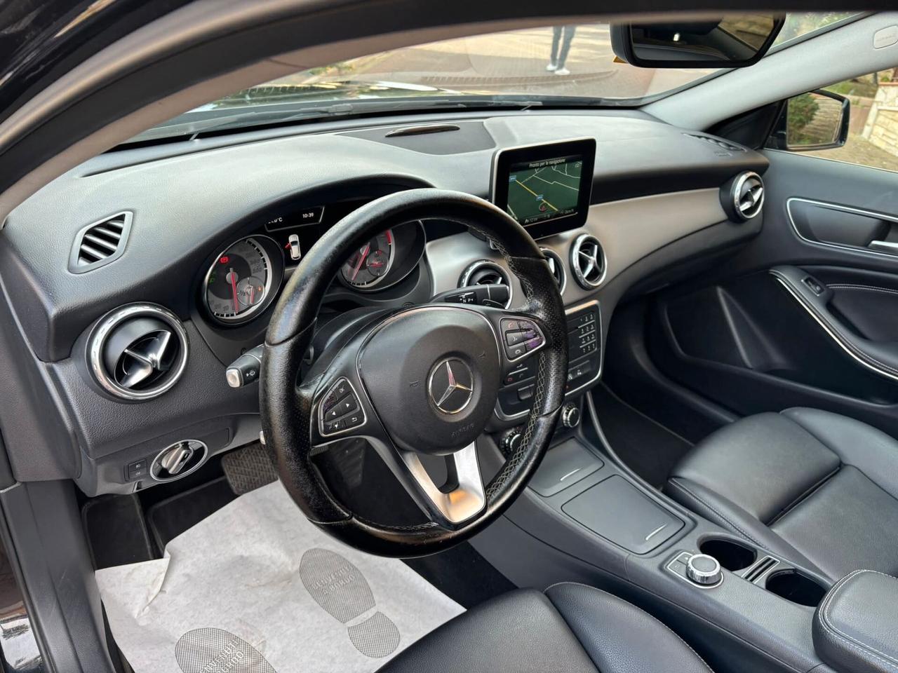 Mercedes-benz GLA 200 d Automatic Sport