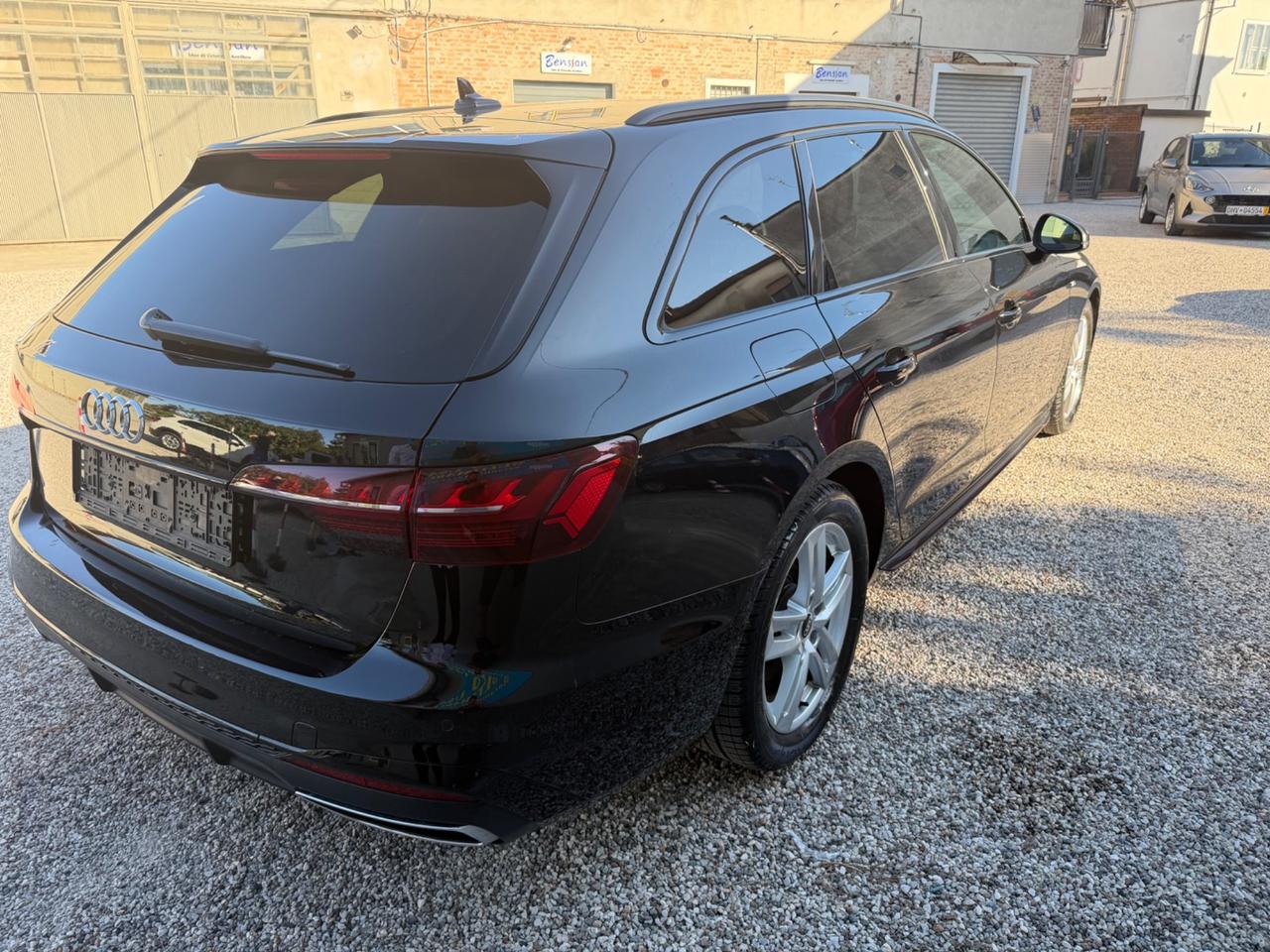 Audi A4 35 TDI/163 CV S tronic line edition