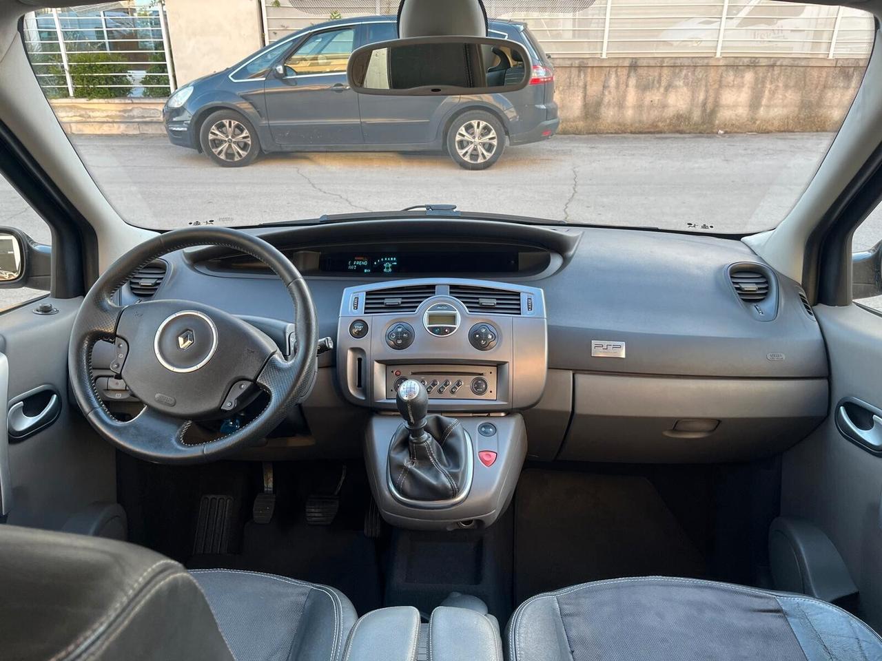 Renault Scénic 1.5 dCi/105CV Conquest