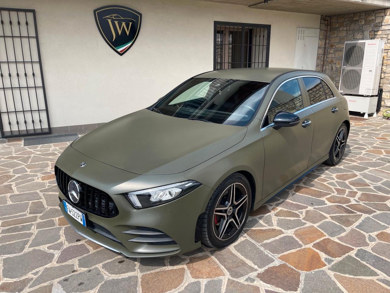 Mercedes-benz A 180 Automatic Premium AMG
