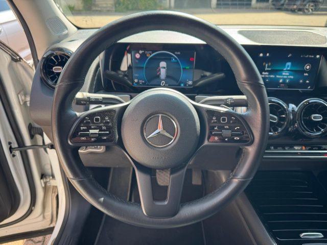 MERCEDES-BENZ GLB 200 d Automatic Business