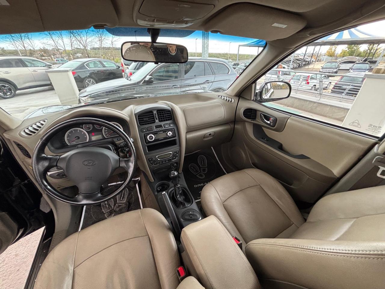 Hyundai Santa Fe 2.0 CRDi TD 4WD SOLO 70000km!!