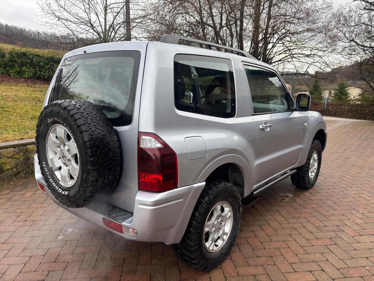 Mitsubishi Pajero GLS 2.5 TDI 3p. 116 CV