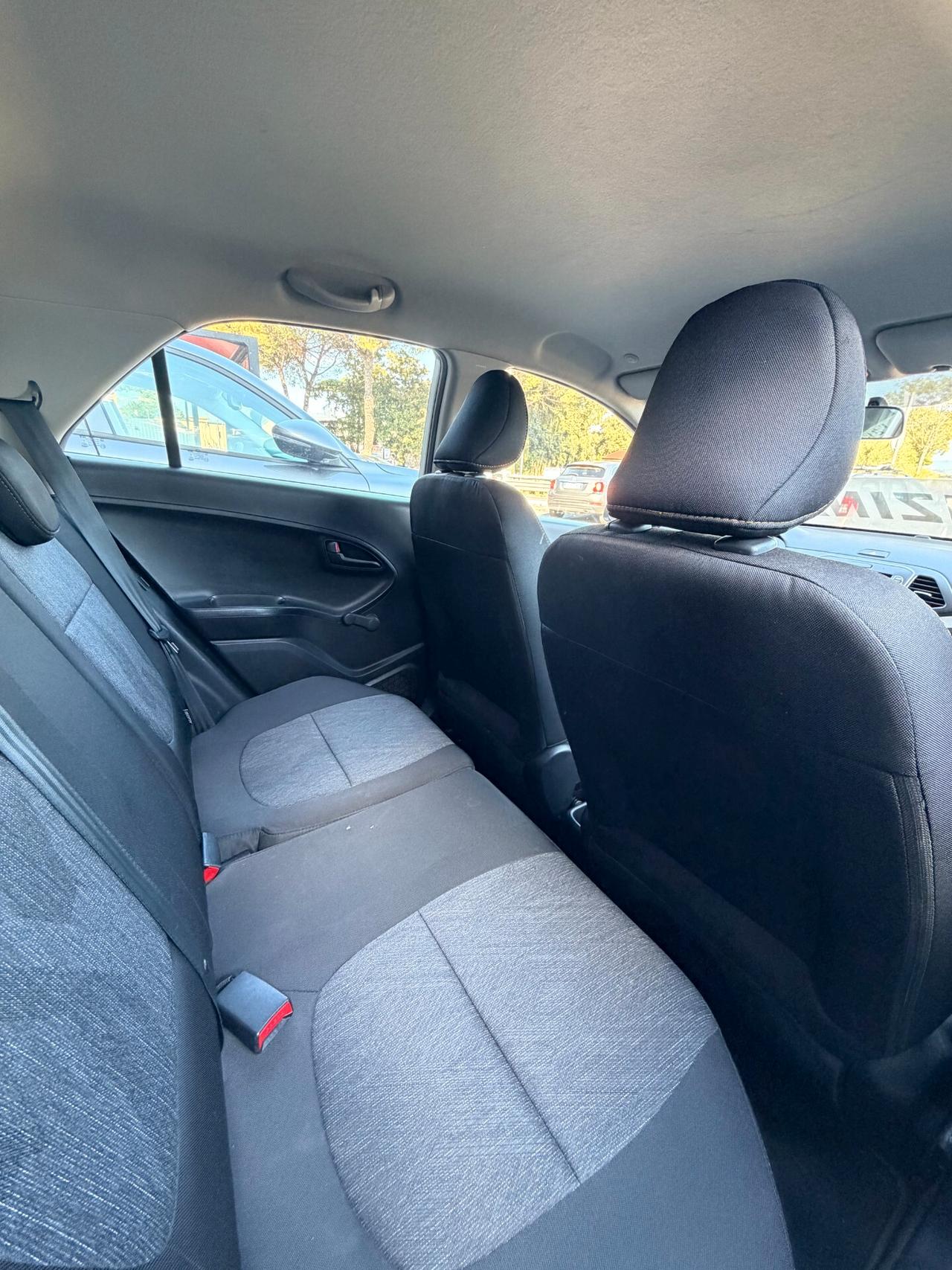 Kia Picanto 1.0 12V 5 porte Glam