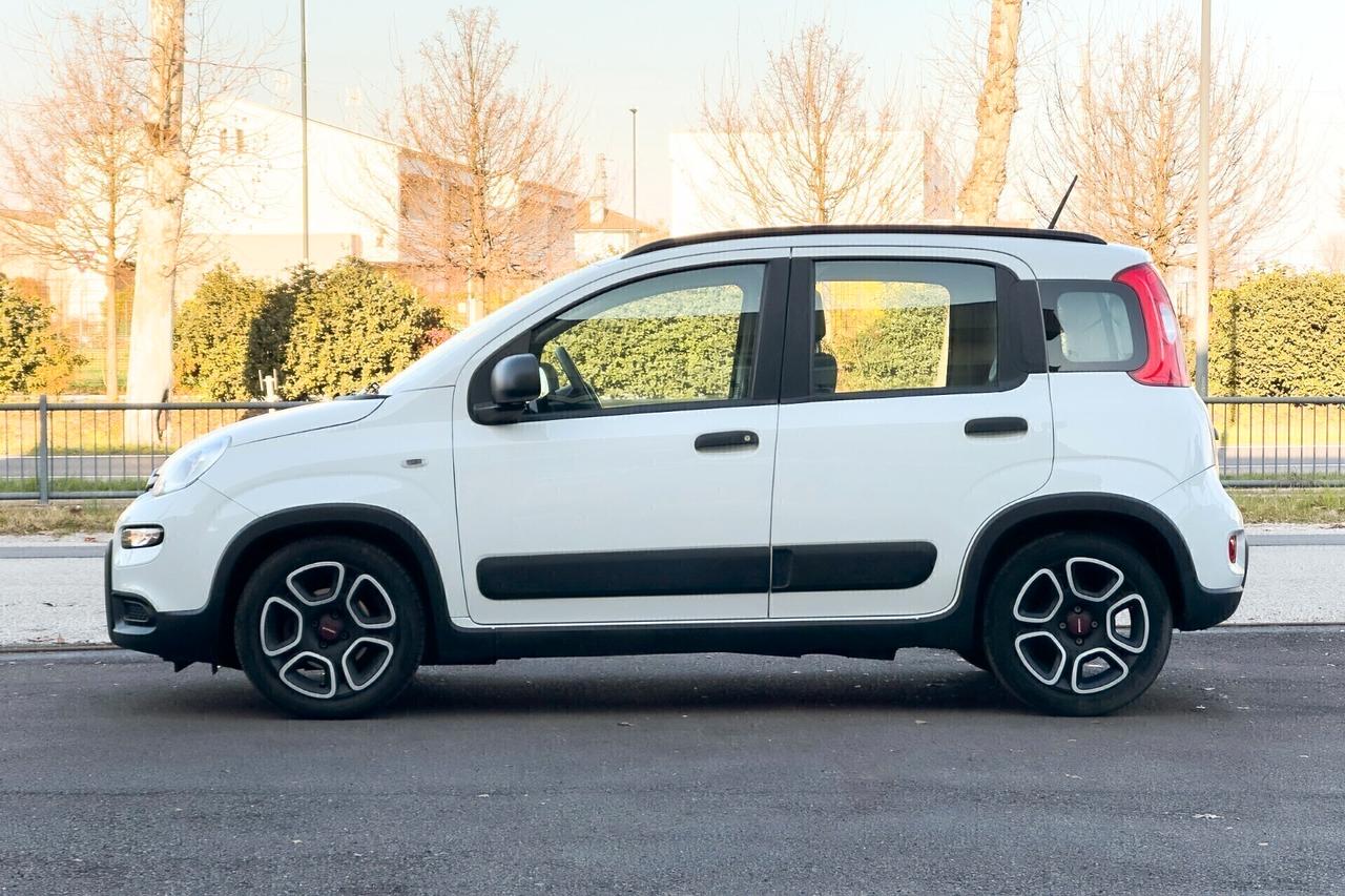 Fiat Panda 1.0 Hybrid e benzina
