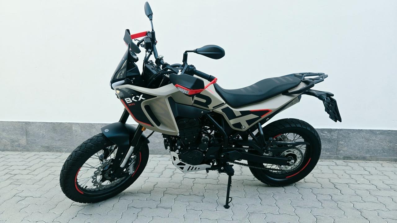 Benelli 302 R BKX 300 ENDURO ABS EURO 5 +