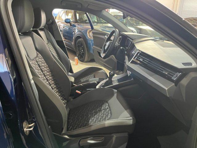 AUDI A1 SPB 30TFSI Stronic Sline Identity Black "18 S line