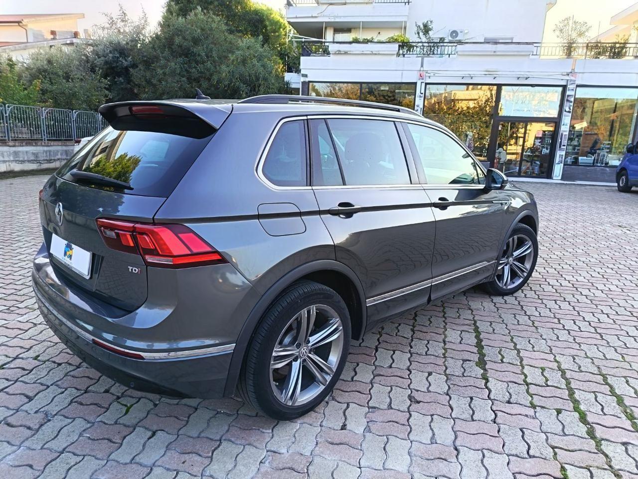 VOLKSWAGEN Tiguan 2.0 BiTDI SCR DSG 4MOTION Advanced R-Line BMT