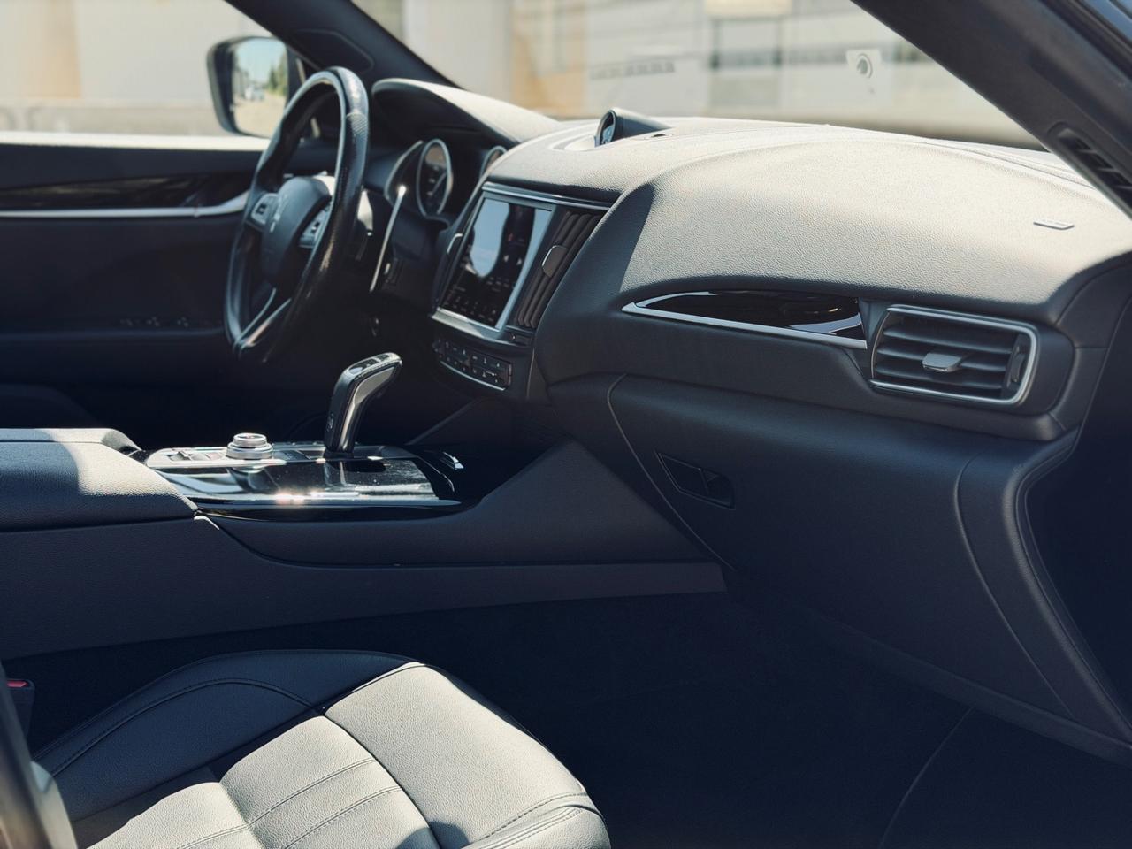 Maserati Levante V6 Diesel 275 CV AWD Gransport