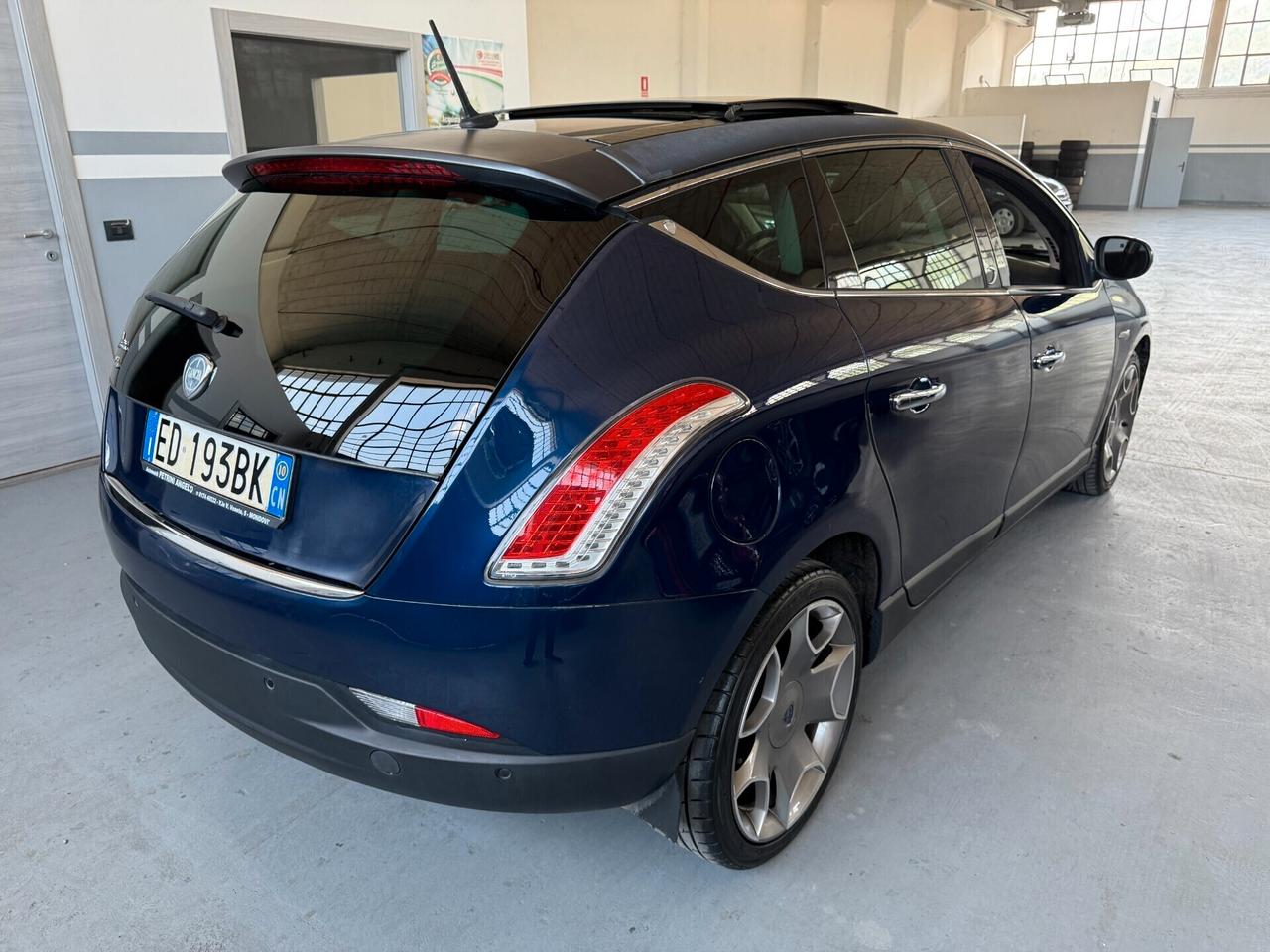 LANCIA DELTA EXECUTIVE FULL OPTIONAL