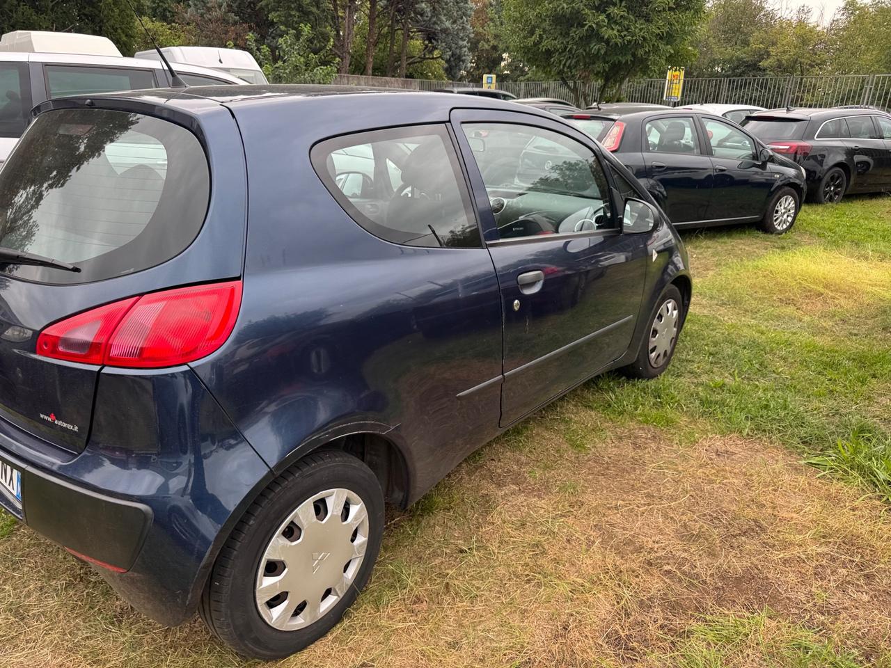 Mitsubishi Colt 1.1 12V 3p. Neoplasie