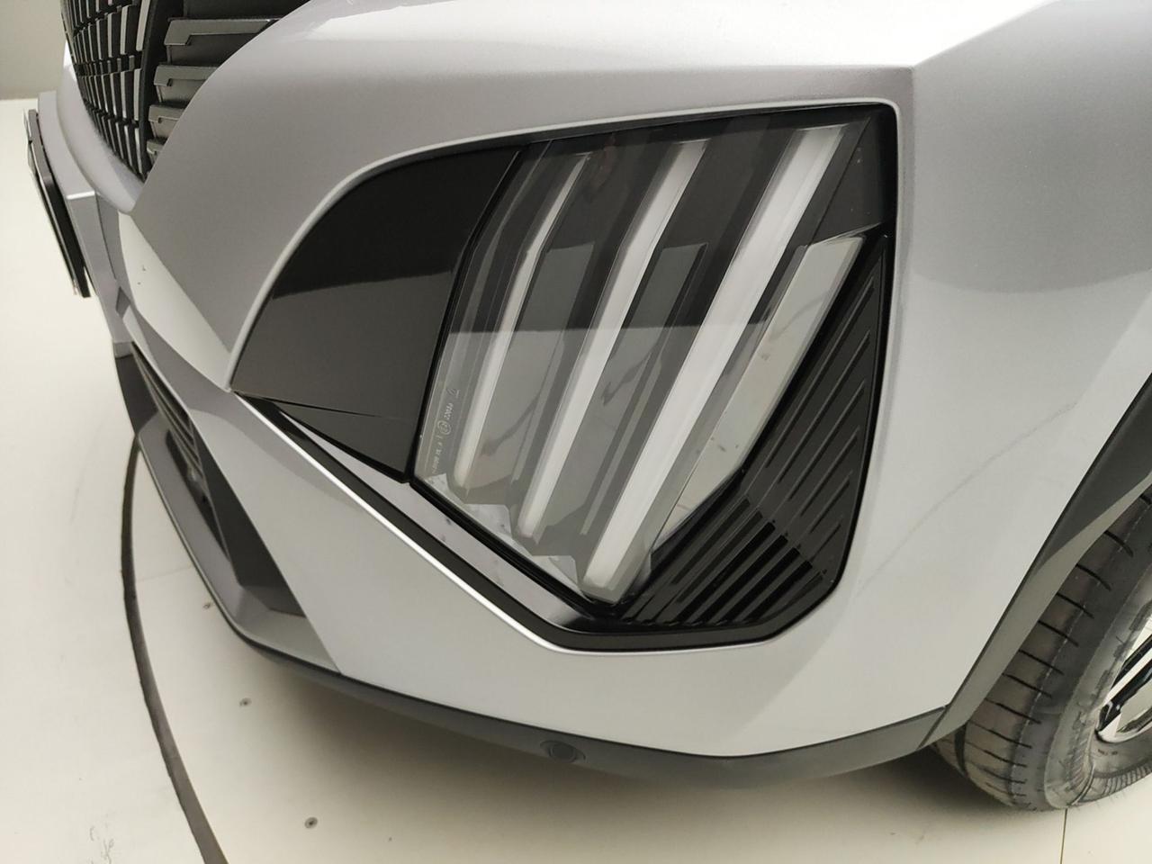 PEUGEOT 2008 II 2020 1.2 PURETECH 130CV ALLURE EAT8